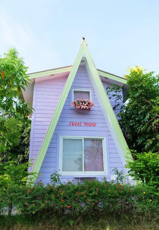A Houses Homestay Nakhonratchasima Exterior foto